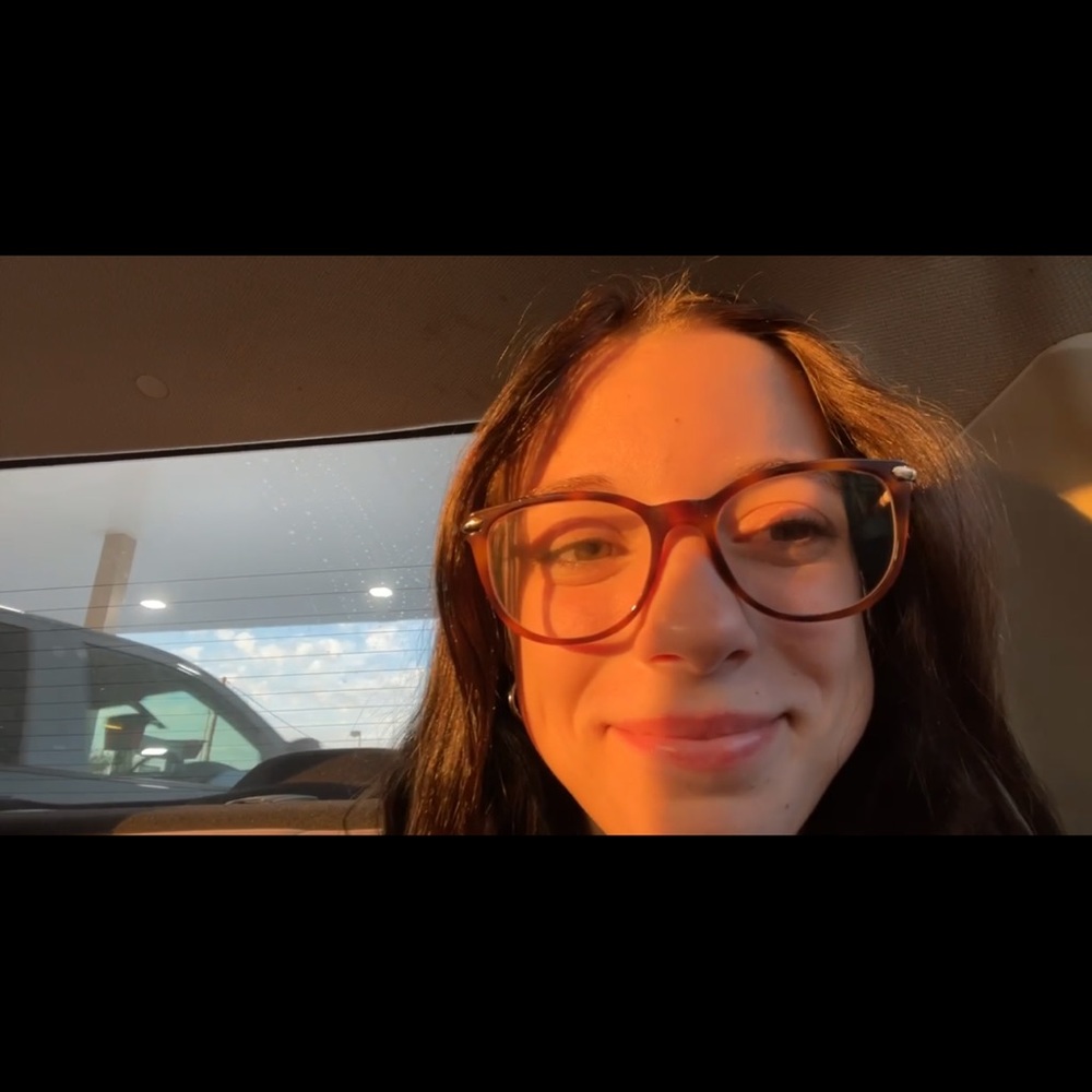 Meet your Posher, Hope